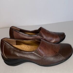 Hush Puppies Slip On Leather Shoes size : 7.5